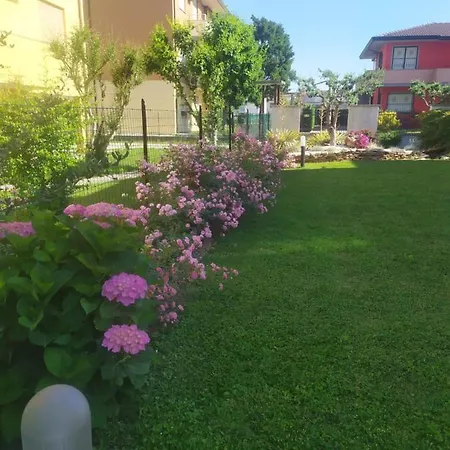 Al Casale לינה וארוחת בוקר Casalserugo