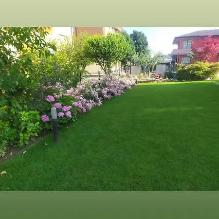 לינה וארוחת בוקר Al Casale Casalserugo