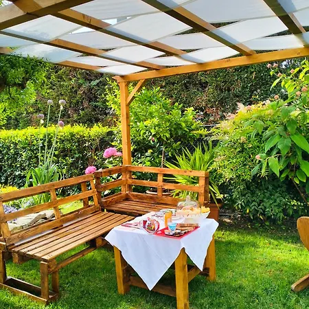 Al Casale Bed & Breakfast